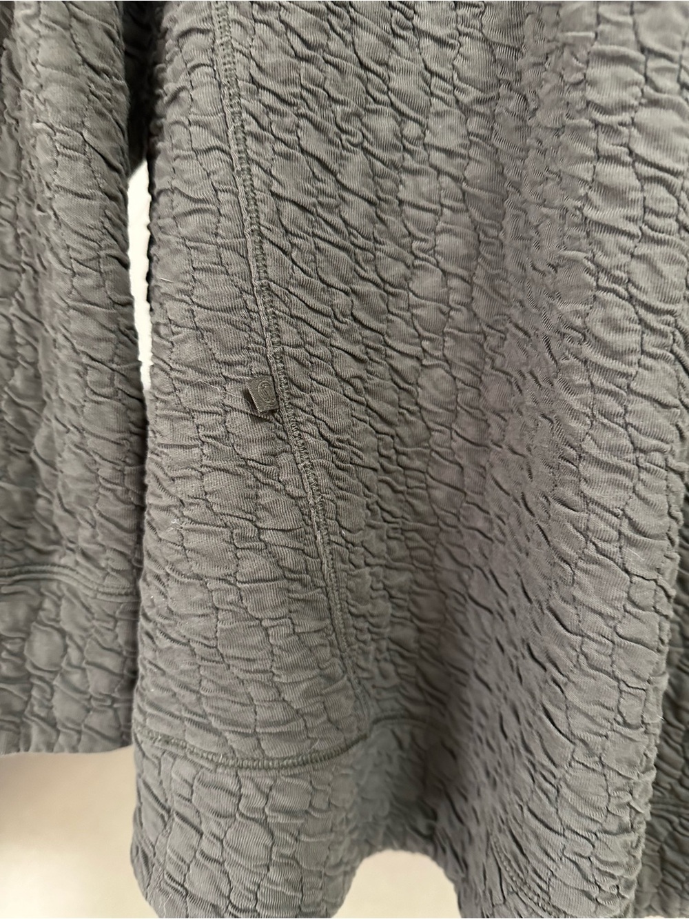 Lululemon Rippled V-Neck Pullover - Picture 13 of 13